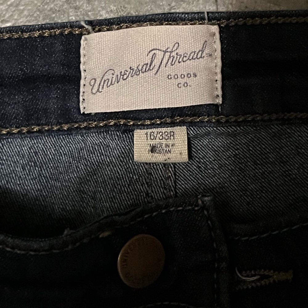 Universal thread jean